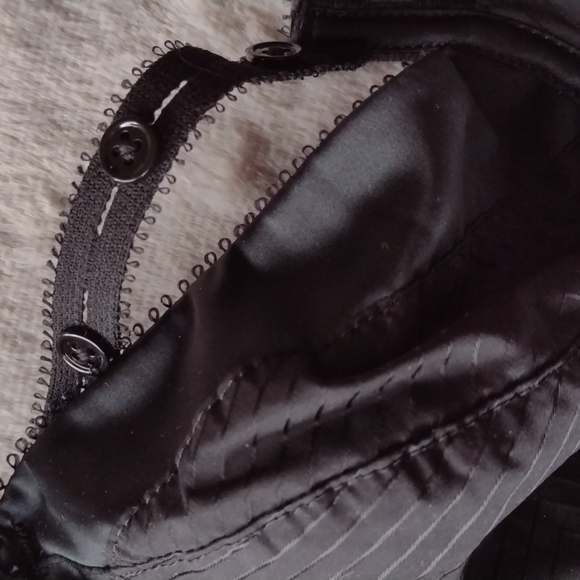 NWOT CHANTAL THOMASS BLACK BRA SIZE 34D - Picture 2 of 7